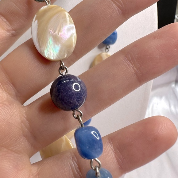 Vintage Talbots Mother Of Pearl And Small Stone Silver Tone Necklace - Picture 8 of 8